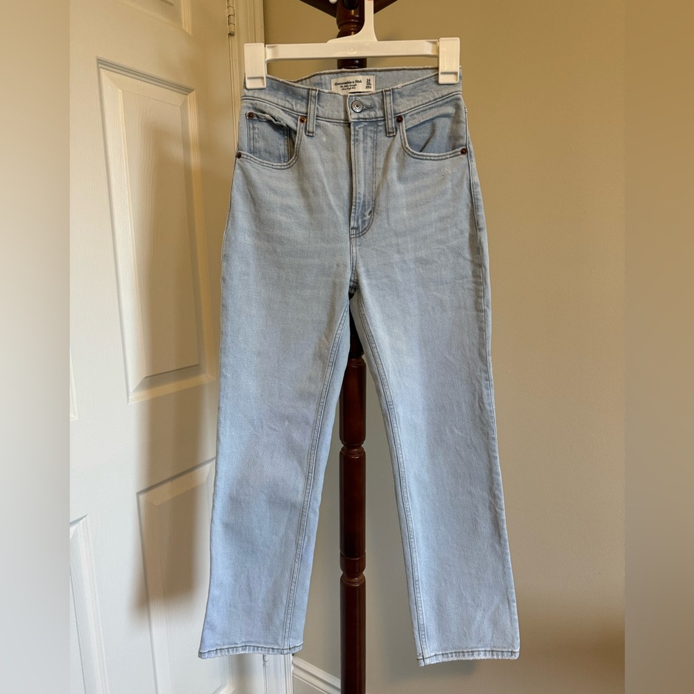 Abercrombie & Fitch Ankle Straight Ultra High Rise Jeans - Size US24/00S - Light